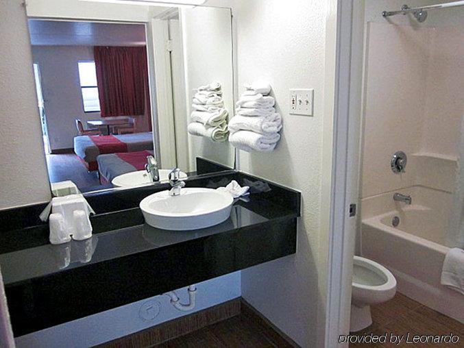 Motel 6-Dallas, Tx - Forest Lane Phòng bức ảnh