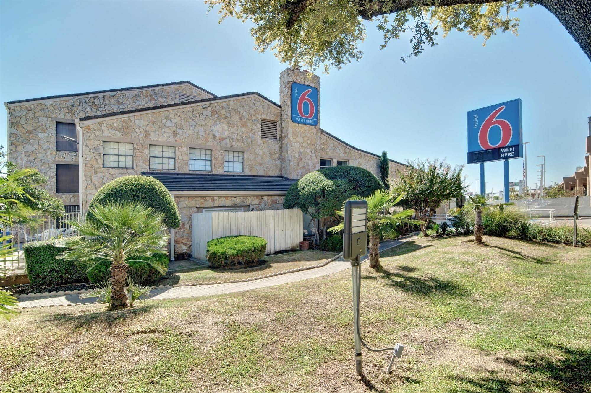 Motel 6-Dallas, Tx - Forest Lane Ngoại thất bức ảnh